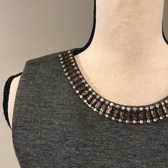 Beaded sleeveless top - Picture 3 of 8